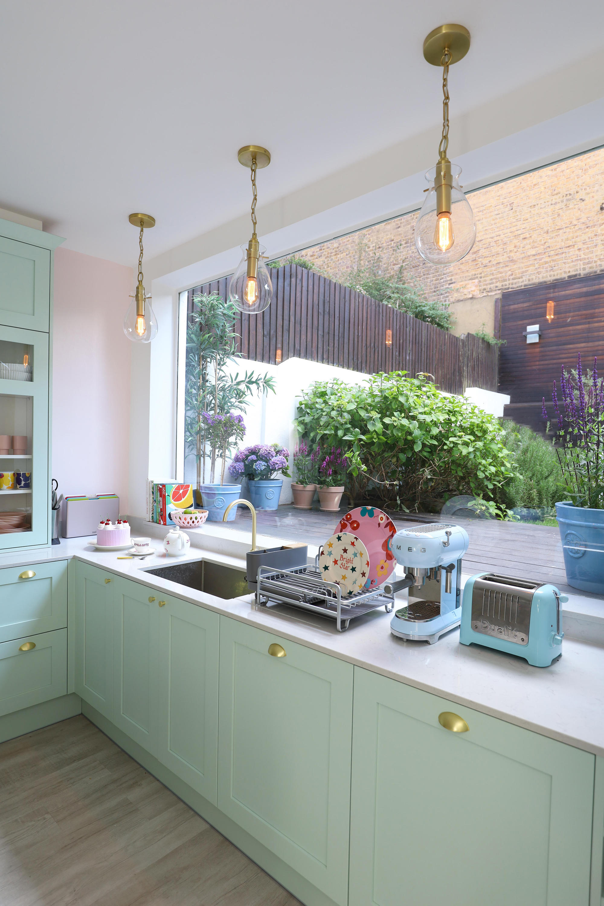 Тренди кухонь 2026 – обов'язкові ідеї для кухні мрії (фото) cvet pastel, 40, Тренди кухонь 2026 – обов'язкові ідеї для кухні мрії (фото) дизайн кухонь