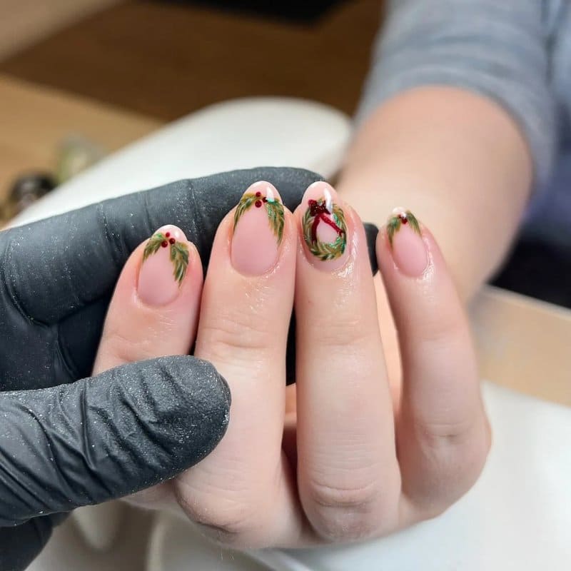 65 найкращих фото-ідей новорічного манікюру 2026: тренди, кольори, декор decor 1, 15, 65 найкращих фото-ідей новорічного манікюру 2026: тренди, кольори, декор Манікюр 2026