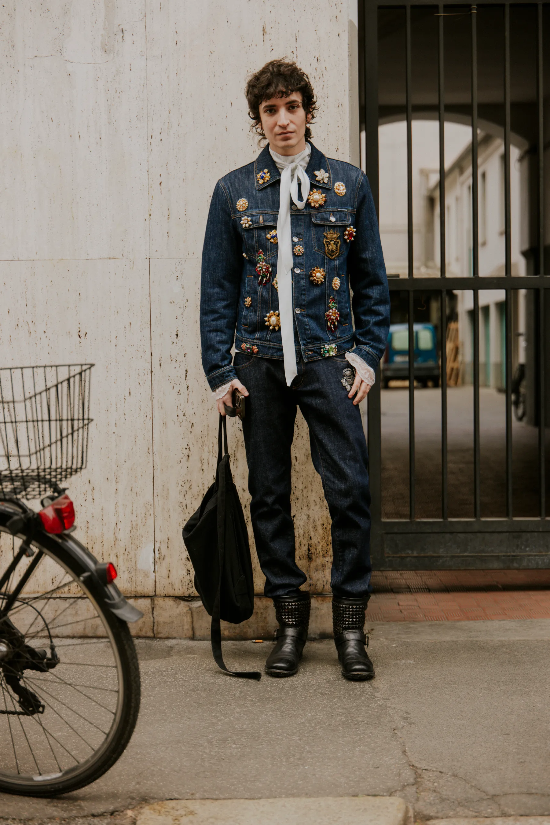 Чоловіча мода виходить на новий рівень: головні тренди 2026 року dzhins kurtka4, 48, Чоловіча мода виходить на новий рівень: головні тренди 2026 року мужская мода