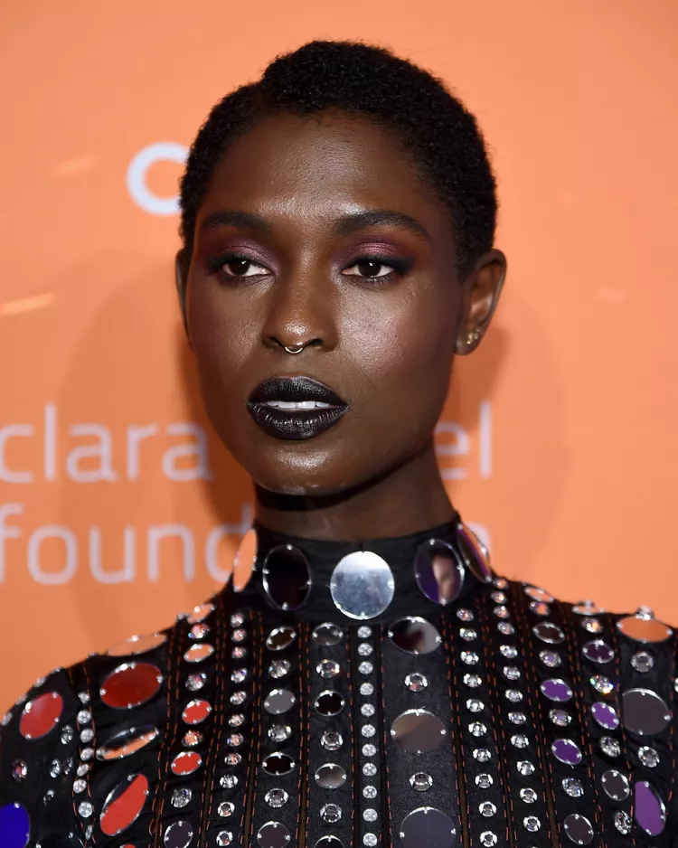 Кращі стрижки для кучериків у 2026 році: вибираємо за типом обличчя та довжиною волосся. ezhik2, 17, Кращі стрижки для кучериків у 2026 році: вибираємо за типом обличчя та довжиною волосся. стрижки