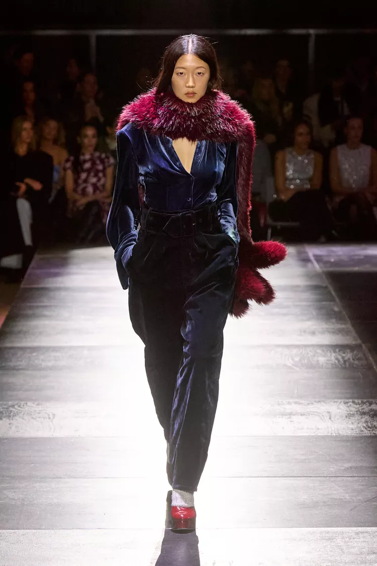 Модний код осені-зими 2025/2026: головні тренди жіночого одягу fur6, 23, Модний код осені-зими 2025/2026: головні тренди жіночого одягу тренды