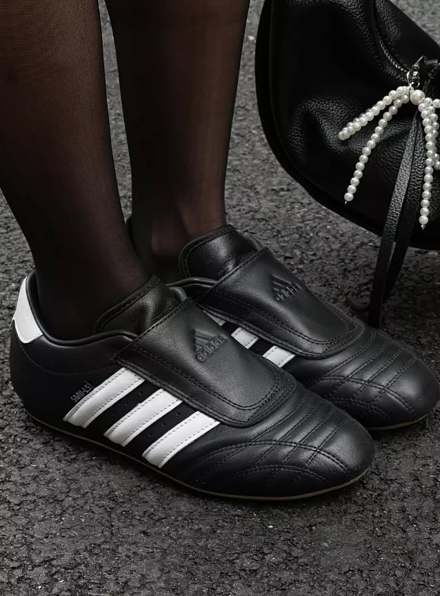 Будь у тренді: які жіночі кросівки в моді у 2026 році futbol4, 44, Будь у тренді: які жіночі кросівки в моді у 2026 році женские кроссовки