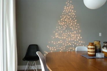 Ялинка на стіну з гірлянди, мішури, гілок: 7 ідей, як зробити своїми руками (покроково) , 75, Ялинка на стіну з гірлянди, мішури, гілок: 7 ідей, як зробити своїми руками (покроково) стрижки с челкой