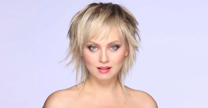 Модні жіночі стрижки з чубчиком на середнє волосся: за типом волосся та формою обличчя. Назви з фото gavrosh2 1, 29, Модні жіночі стрижки з чубчиком на середнє волосся: за типом волосся та формою обличчя. Назви з фото стрижки с челкой