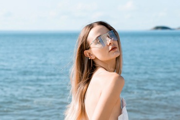 Як вибрати ідеальні сонцезахисні окуляри: тренди 2026 року , 13, Як вибрати ідеальні сонцезахисні окуляри: тренди 2026 року чорнобривці