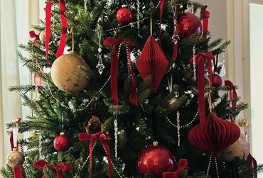 glavn 71, 8, Стильний затишок: як нарядити ялинку у 2026 році модно і для душі перкаль