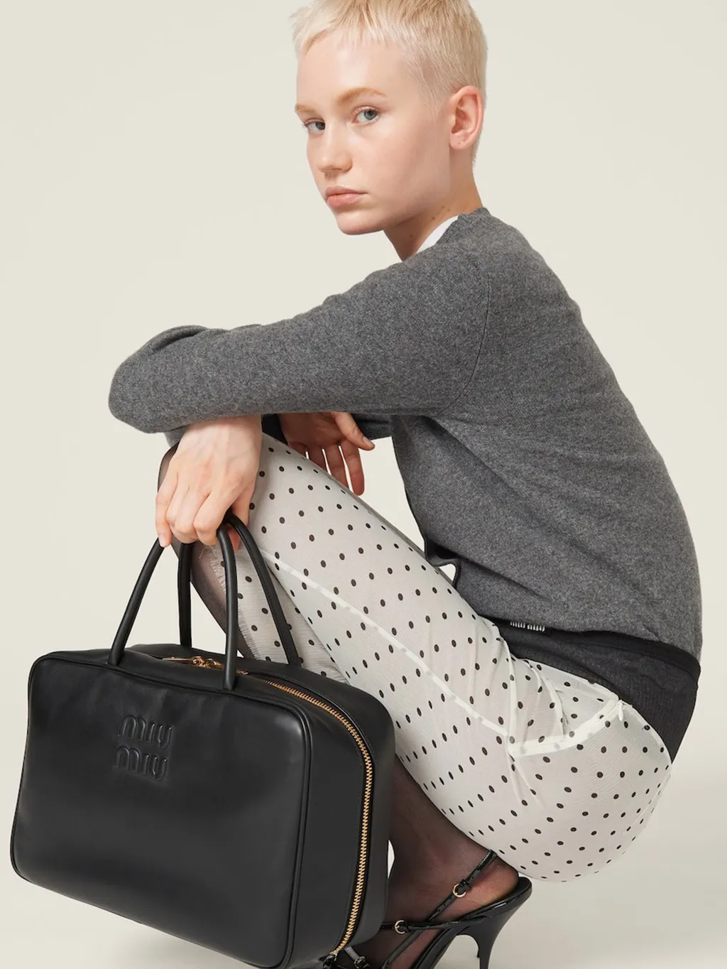 Спідниця-міді - тренд 2026: види, як підібрати по фігурі. З чим носити атласну та джинсову спідниці-міді? goroh7, 24, Спідниця-міді - тренд 2026: види, як підібрати по фігурі. З чим носити атласну та джинсову спідниці-міді? міді