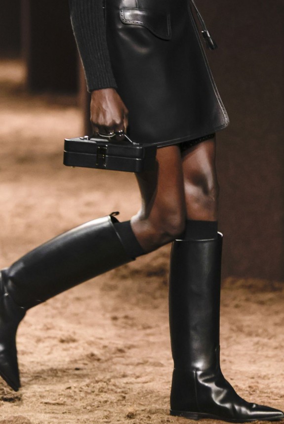 Що купити на осінь 2025: головні тренди жіночого взуття heels5, 50, Що купити на осінь 2025: головні тренди жіночого взуття Жіноче взуття