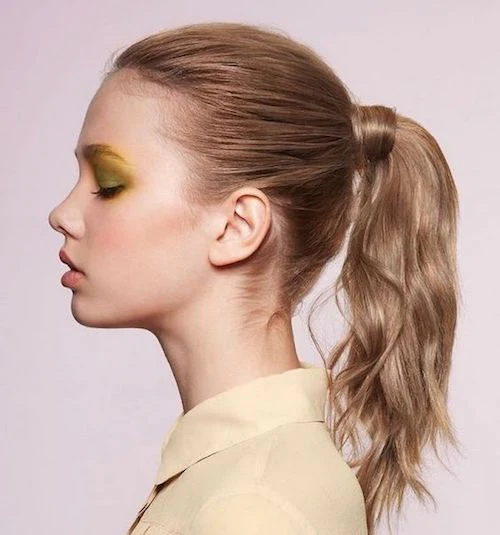 Стрижки для дівчаток-підлітків: яскраві, зручні та оригінальні. Назви з фото hvost konskij2, 56, Стрижки для дівчаток-підлітків: яскраві, зручні та оригінальні. Назви з фото стрижки для дівчаток-підлітків