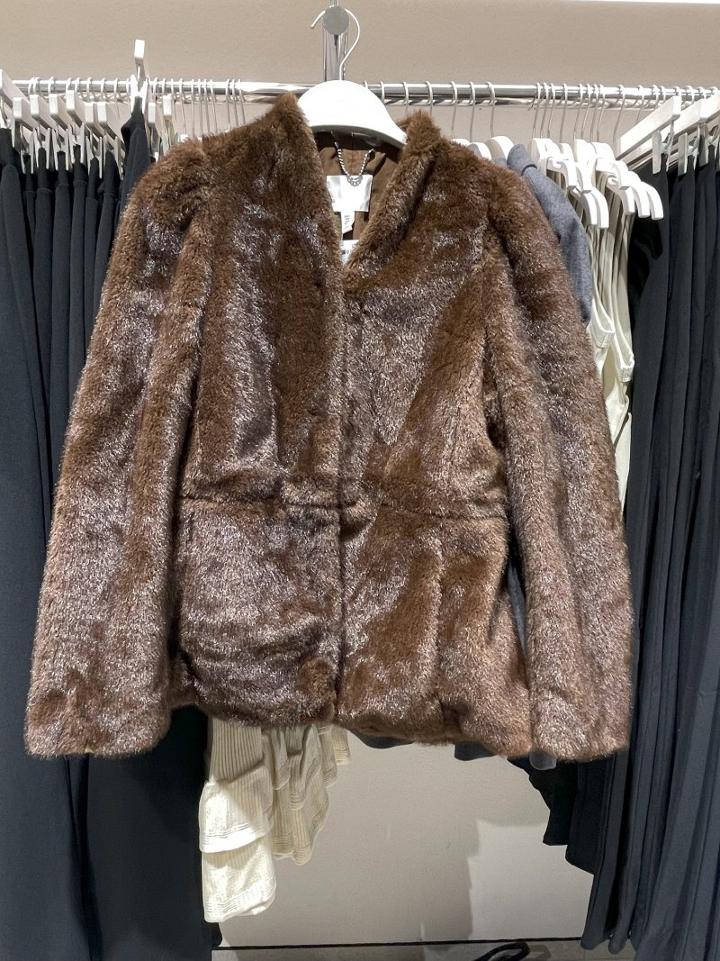 Тренди жіночих курток сезону осінь-зима 2025/2026: огляд модних магазинів img 3479, 32, Тренди жіночих курток сезону осінь-зима 2025/2026: огляд модних магазинів куртки