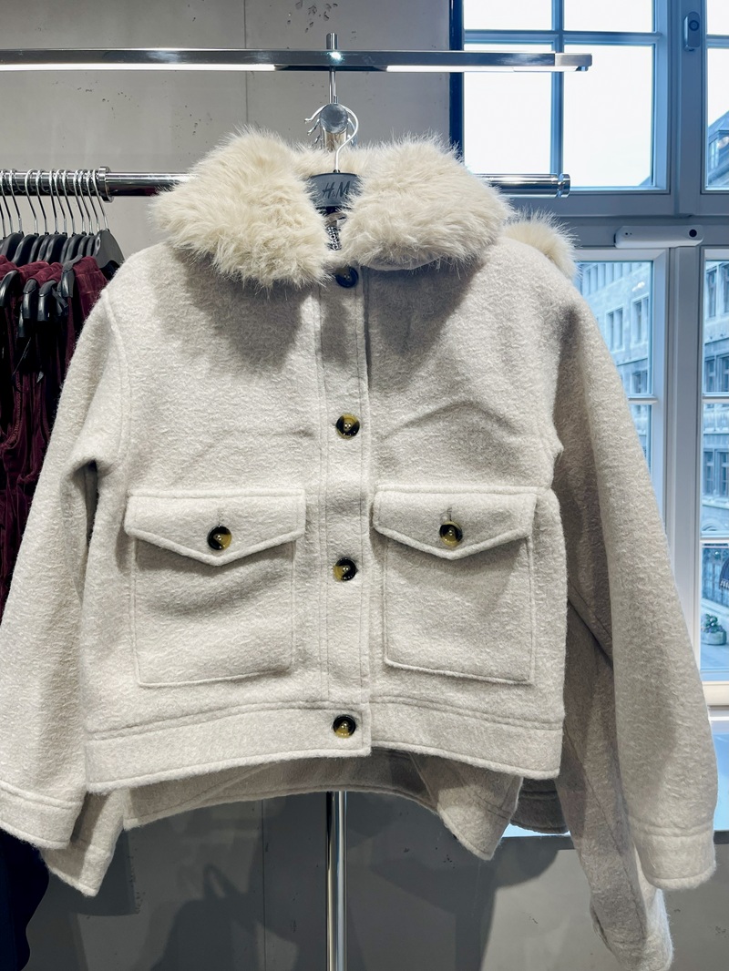 Тренди жіночих курток сезону осінь-зима 2025/2026: огляд модних магазинів img 3482, 10, Тренди жіночих курток сезону осінь-зима 2025/2026: огляд модних магазинів куртки