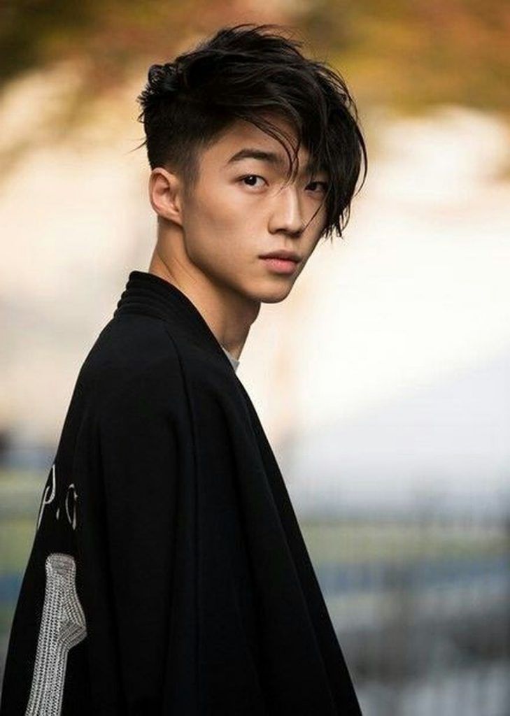 Вся увага на чубчик: найвиразніші чоловічі стрижки року, фото koreja2 1, 10, Вся увага на чубчик: найвиразніші чоловічі стрижки року, фото стрижки с челкой