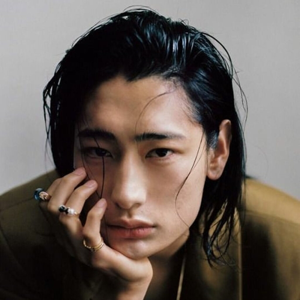 Зухвалі та солідні чоловічі стрижки на довге волосся: назви з фото. Як вибрати відповідну? koreja3, 40, Зухвалі та солідні чоловічі стрижки на довге волосся: назви з фото. Як вибрати відповідну? длинные волосы