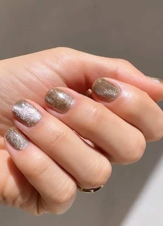 Чим позначиться 2026 у сфері нейл-дизайну? Тенденції у манікюрі, новинки+85 фото koshachij4, 38, Чим позначиться 2026 у сфері нейл-дизайну? Тенденції у манікюрі, новинки+85 фото дизайн