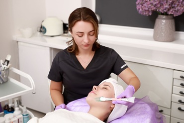 kosmet, 1, Як виглядати доглянутою у часи стресу? косметологія