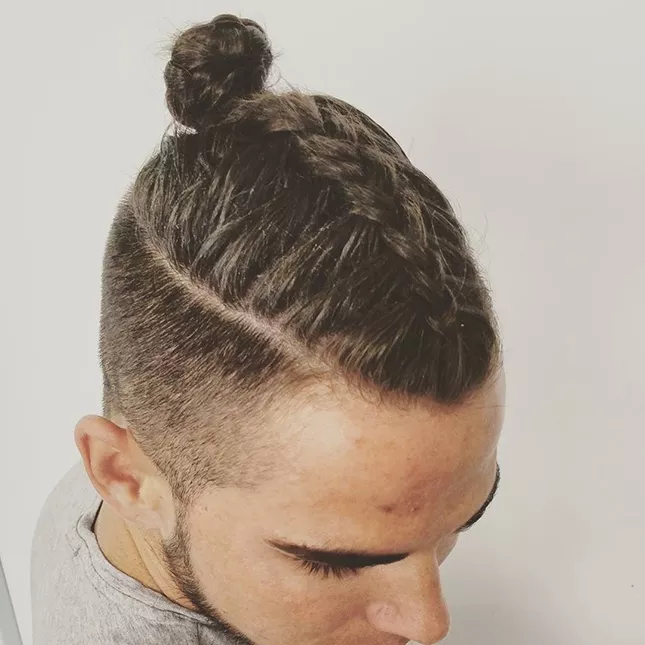 Вся увага на чубчик: найвиразніші чоловічі стрижки року, фото kosy 1, 35, Вся увага на чубчик: найвиразніші чоловічі стрижки року, фото стрижки с челкой