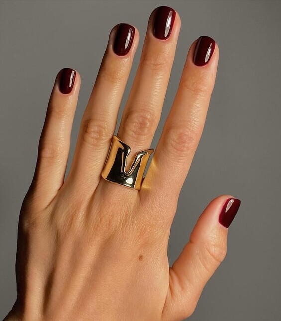 Чим позначиться 2026 у сфері нейл-дизайну? Тенденції у манікюрі, новинки+85 фото krasnyj8, 47, Чим позначиться 2026 у сфері нейл-дизайну? Тенденції у манікюрі, новинки+85 фото дизайн