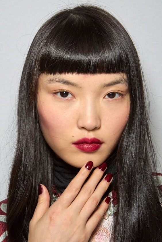 Чим позначиться 2026 у сфері нейл-дизайну? Тенденції у манікюрі, новинки+85 фото krasnyj9, 45, Чим позначиться 2026 у сфері нейл-дизайну? Тенденції у манікюрі, новинки+85 фото дизайн