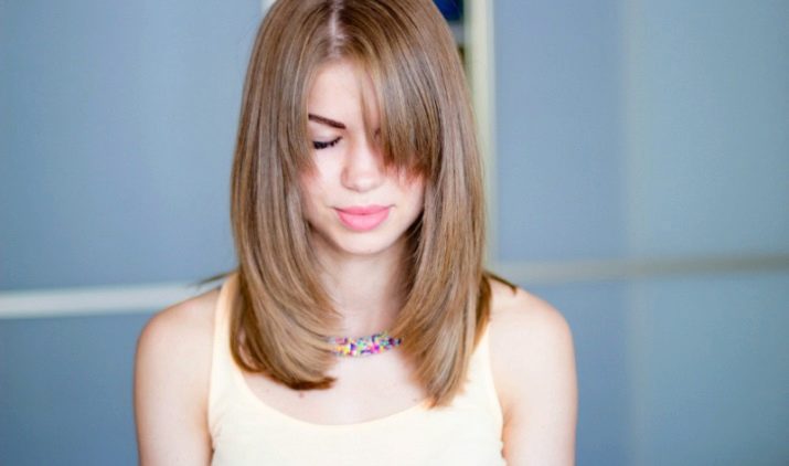 Модні жіночі стрижки з чубчиком на середнє волосся: за типом волосся та формою обличчя. Назви з фото lesenka, 47, Модні жіночі стрижки з чубчиком на середнє волосся: за типом волосся та формою обличчя. Назви з фото стрижки с челкой