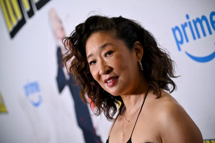 Омолоджуючі стрижки для жінок після 50 років на коротке та середнє волосся lob asimmetrichnyj, 28, Омолоджуючі стрижки для жінок після 50 років на коротке та середнє волосся Омолоджуючі стрижки