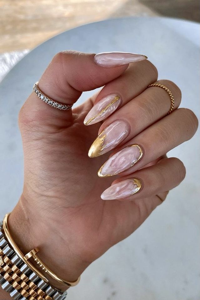 Грошовий манікюр на Серпень 2026: найвдаліший колір та дизайн. Найкращі дні для манікюру manicure august 13 1, 26, Грошовий манікюр на Серпень 2026: найвдаліший колір та дизайн. Найкращі дні для манікюру Манікюр на серпень 2026