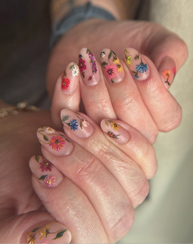 Грошовий манікюр на Серпень 2026: найвдаліший колір та дизайн. Найкращі дні для манікюру manicure august 27, 19, Грошовий манікюр на Серпень 2026: найвдаліший колір та дизайн. Найкращі дні для манікюру Манікюр на серпень 2026