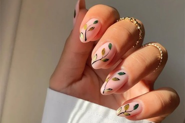 Грошовий манікюр на Серпень 2026: найвдаліший колір та дизайн. Найкращі дні для манікюру , 54, Грошовий манікюр на Серпень 2026: найвдаліший колір та дизайн. Найкращі дні для манікюру очки