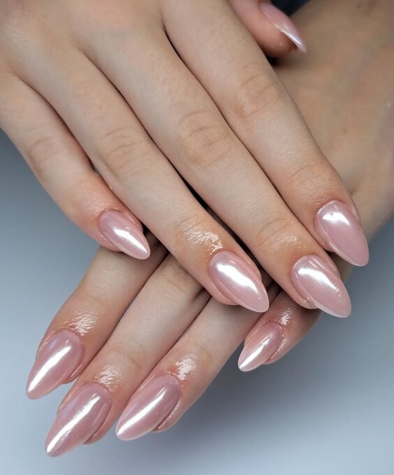 Чим позначиться 2026 у сфері нейл-дизайну? Тенденції у манікюрі, новинки+85 фото metallik2, 88, Чим позначиться 2026 у сфері нейл-дизайну? Тенденції у манікюрі, новинки+85 фото дизайн