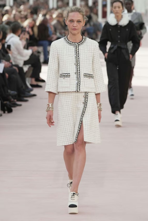 Тренди жіночого одягу весна-літо 2026: чим здивує новий сезон old, 20, Тренди жіночого одягу весна-літо 2026: чим здивує новий сезон тренды женской одежды