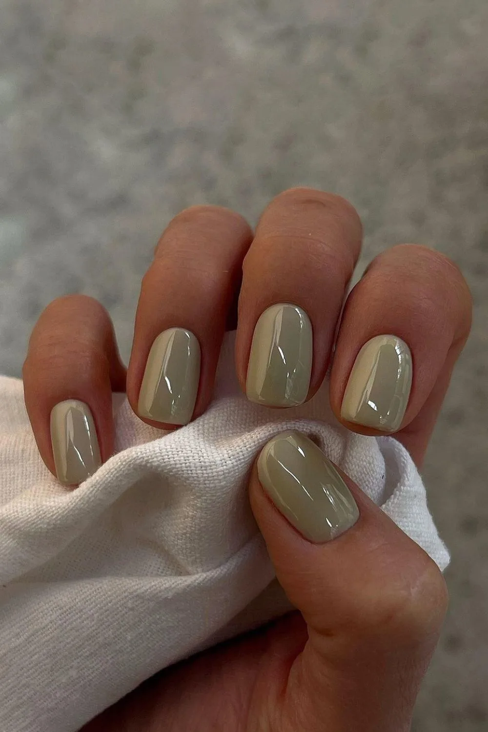 Грошовий манікюр на вересень 2025 року: дизайн, який працює на ваш гаманець oliva2, 5, Грошовий манікюр на вересень 2025 року: дизайн, який працює на ваш гаманець денежный маникюр на сентябрь