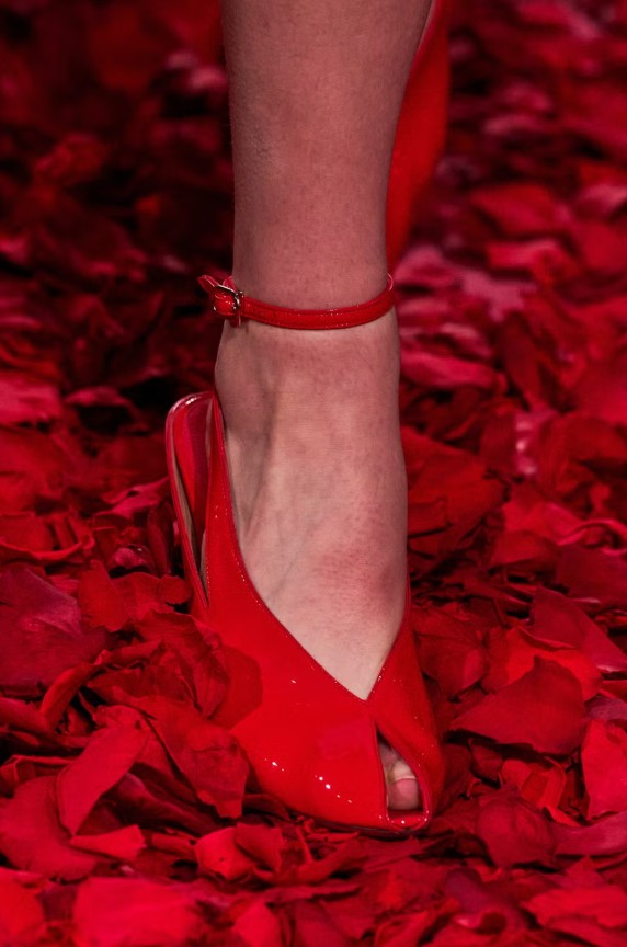 Що купити на осінь 2025: головні тренди жіночого взуття open1 1, 17, Що купити на осінь 2025: головні тренди жіночого взуття Жіноче взуття