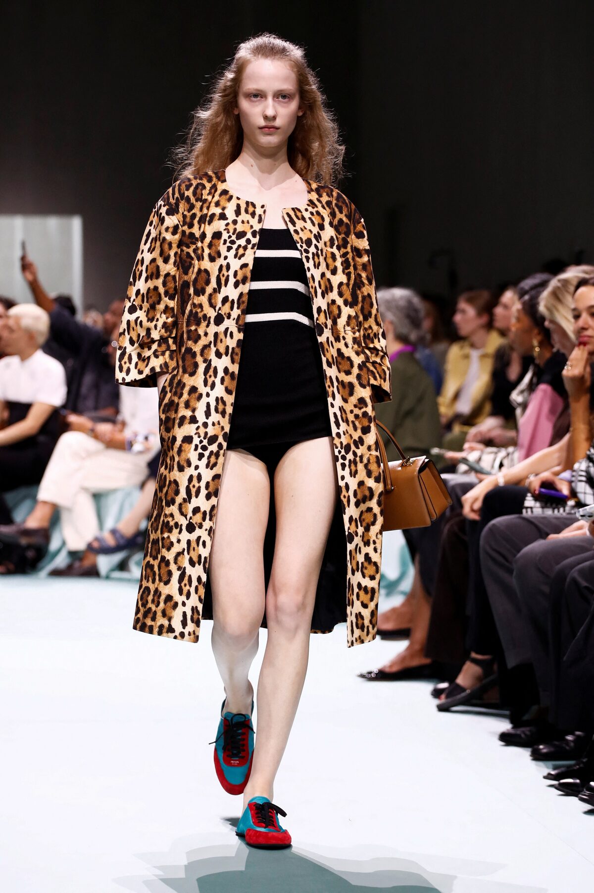 Найактуальніші моделі та забарвлення жіночих курток на весну 2026 року! Фото palto1 1, 52, Найактуальніші моделі та забарвлення жіночих курток на весну 2026 року! Фото куртки