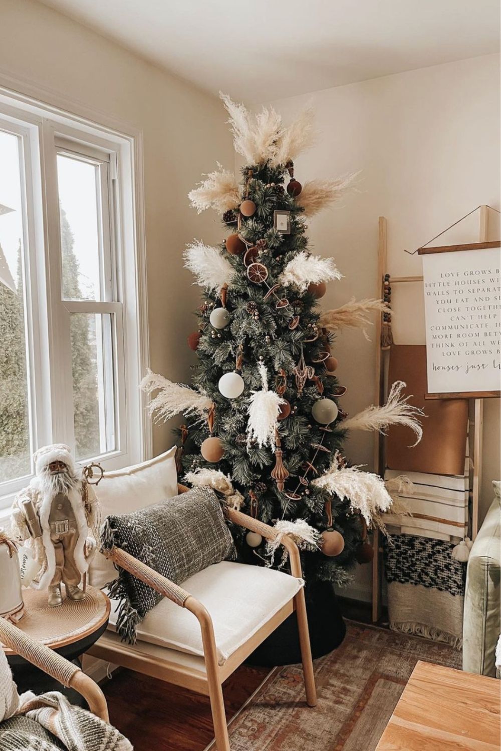 Стильний затишок: як нарядити ялинку у 2026 році модно і для душі pero, 7, Стильний затишок: як нарядити ялинку у 2026 році модно і для душі Як нарядити ялинку