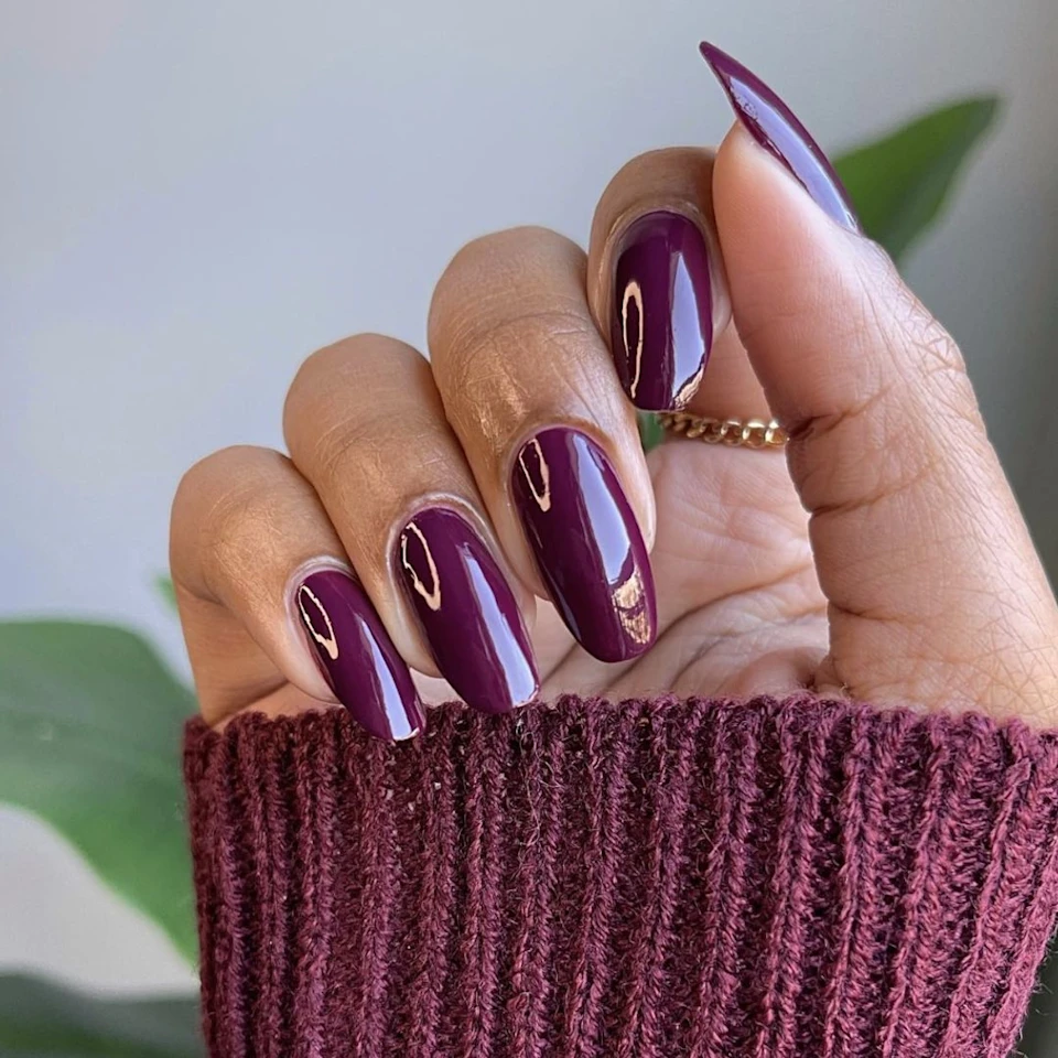 Грошовий манікюр на вересень 2025 року: дизайн, який працює на ваш гаманець plum, 16, Грошовий манікюр на вересень 2025 року: дизайн, який працює на ваш гаманець денежный маникюр на сентябрь