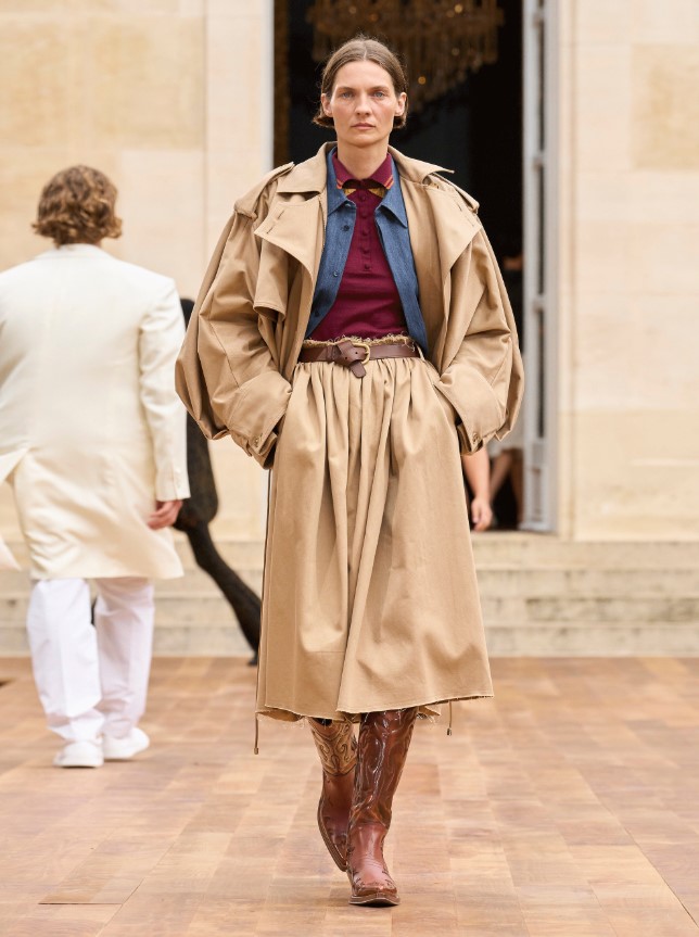 Найактуальніші моделі та забарвлення жіночих курток на весну 2026 року! Фото safari2, 22, Найактуальніші моделі та забарвлення жіночих курток на весну 2026 року! Фото куртки