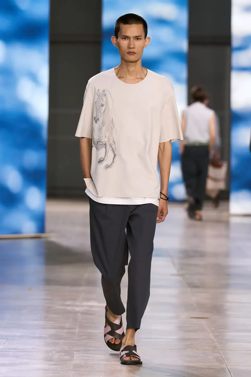 Чоловіча мода виходить на новий рівень: головні тренди 2026 року sandal, 80, Чоловіча мода виходить на новий рівень: головні тренди 2026 року мужская мода