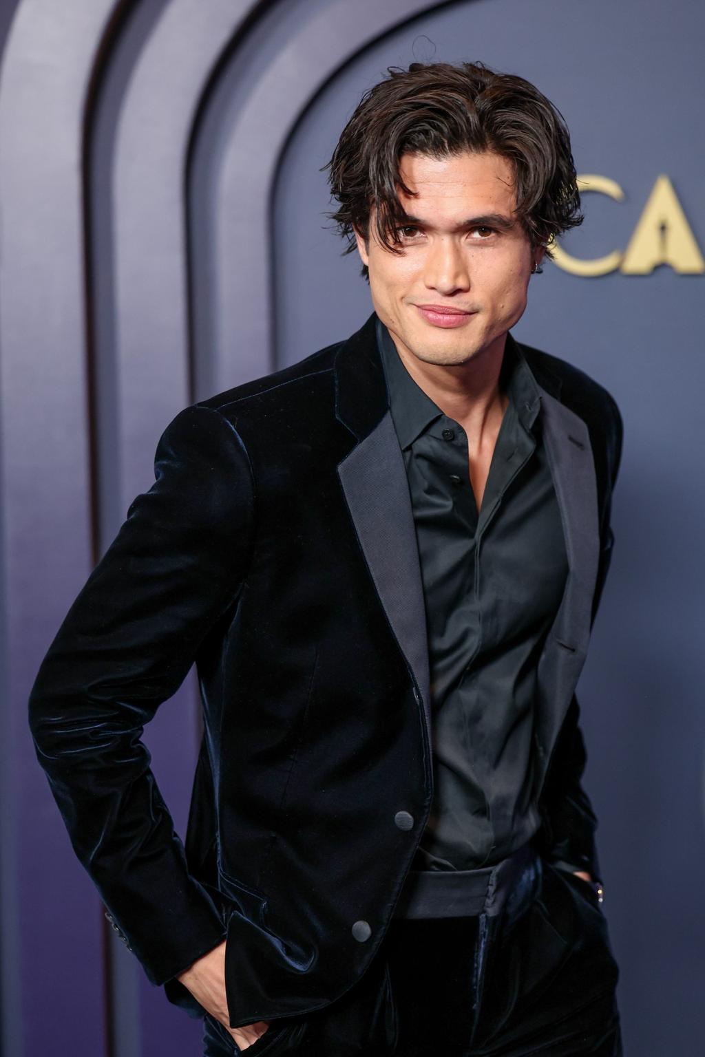 Які чоловічі зачіски середньої довжини зараз в моді? Назви подовжених стрижок+фото shtory, 30, Які чоловічі зачіски середньої довжини зараз в моді? Назви подовжених стрижок+фото мужские стрижки