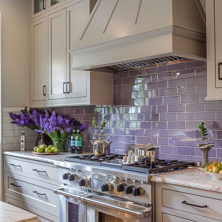 Як поєднувати кольори в інтер'єрі? Найкращі комбінації кольорів з фото sirenevaja kuhnja, 60, Як поєднувати кольори в інтер'єрі? Найкращі комбінації кольорів з фото сочетания цветов