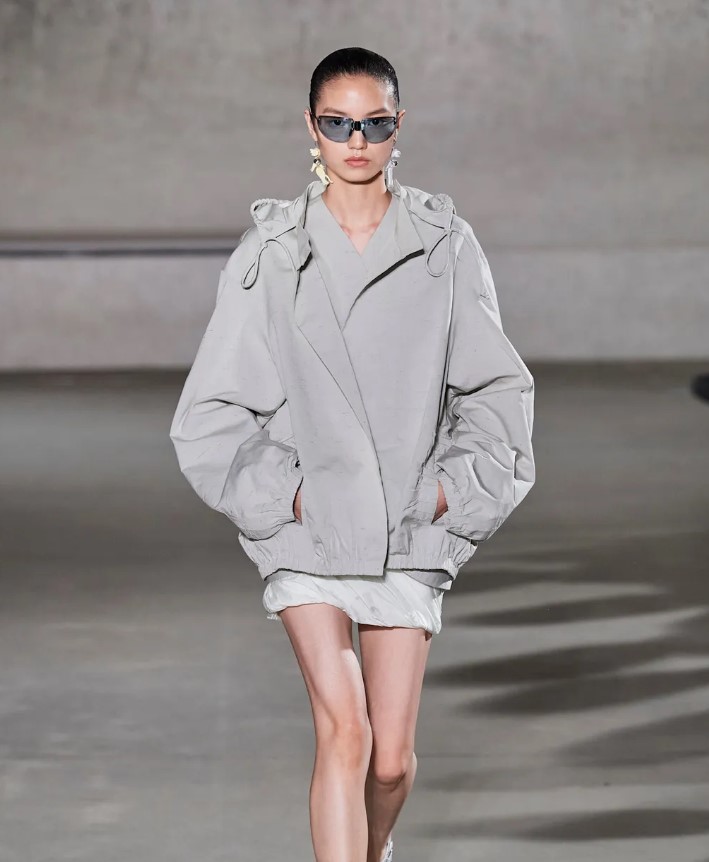 Найактуальніші моделі та забарвлення жіночих курток на весну 2026 року! Фото sport2 2, 16, Найактуальніші моделі та забарвлення жіночих курток на весну 2026 року! Фото куртки