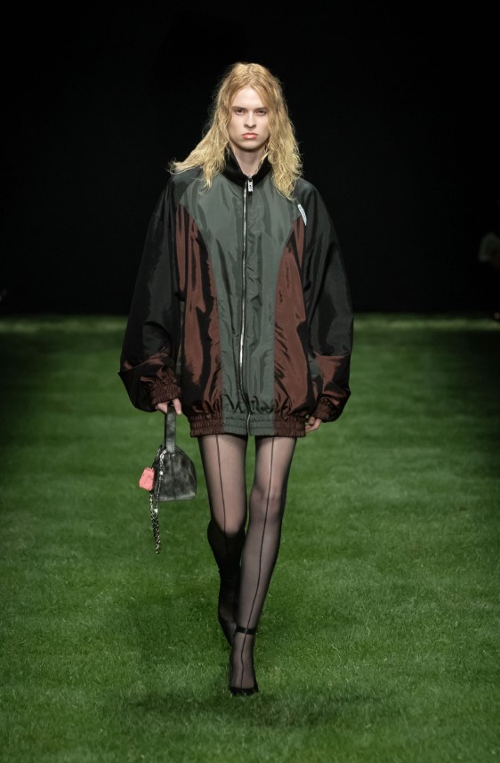 Тренди жіночого одягу весна-літо 2026: чим здивує новий сезон sport5, 25, Тренди жіночого одягу весна-літо 2026: чим здивує новий сезон тренды женской одежды