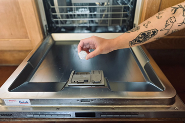 Таблетки для посудомойки: забыть о соли и ополаскивателе или умная экономия? , 3, Таблетки для посудомойки: забыть о соли и ополаскивателе или умная экономия? ліжко