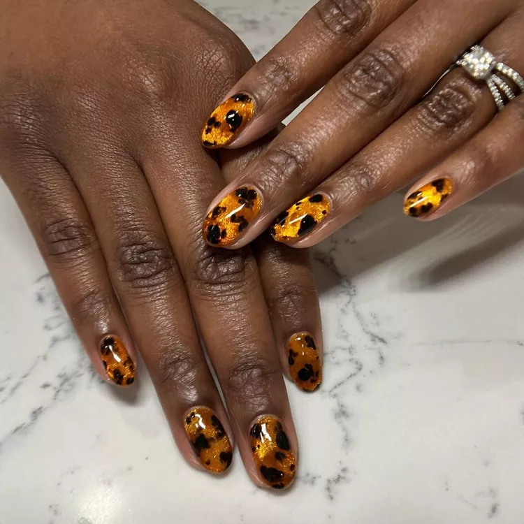 Манікюр мигдаль: розкішні та сміливі тенденції сезону (55 фото) torty3, 20, Манікюр мигдаль: розкішні та сміливі тенденції сезону (55 фото) Мигдаль манікюр