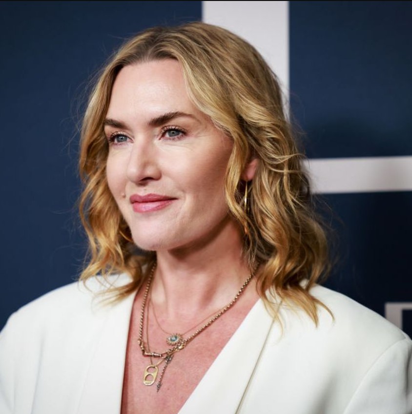 Омолоджуючі стрижки для жінок після 50 років на коротке та середнє волосся volny obram, 10, Омолоджуючі стрижки для жінок після 50 років на коротке та середнє волосся Омолоджуючі стрижки