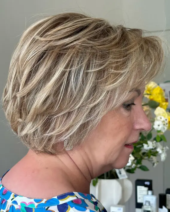 Короткі жіночі стрижки з чубчиком, які варто спробувати цього року! Назви з фото vozrast2, 71, Короткі жіночі стрижки з чубчиком, які варто спробувати цього року! Назви з фото стрижки с челкой