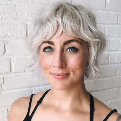 Короткі жіночі стрижки з чубчиком, які варто спробувати цього року! Назви з фото vozrast4, 69, Короткі жіночі стрижки з чубчиком, які варто спробувати цього року! Назви з фото стрижки с челкой