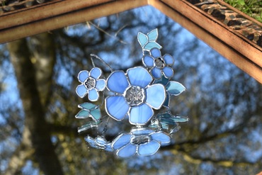 Изящество и детализация: секреты витражной техники Тиффани в современном мире , 4, Изящество и детализация: секреты витражной техники Тиффани в современном мире ліжко