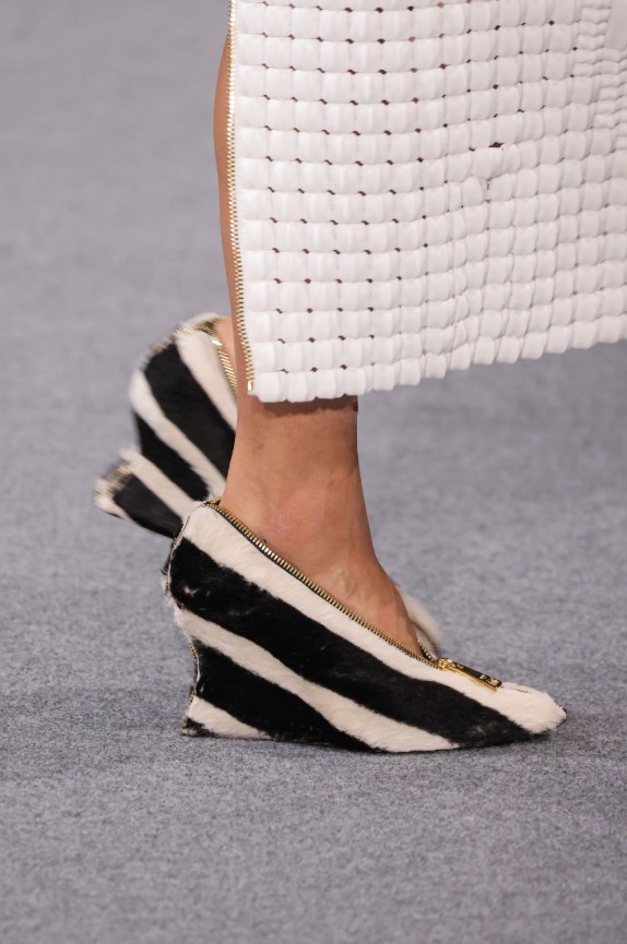 Що купити на осінь 2025: головні тренди жіночого взуття wedge3, 53, Що купити на осінь 2025: головні тренди жіночого взуття Жіноче взуття